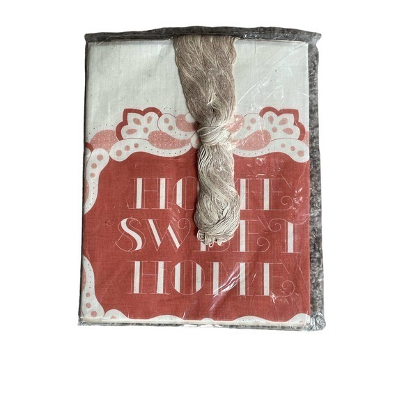 Charmin Chainstitching "Home Sweet Home" Unopened In Original Packaging NEW - Picture 3 of 4